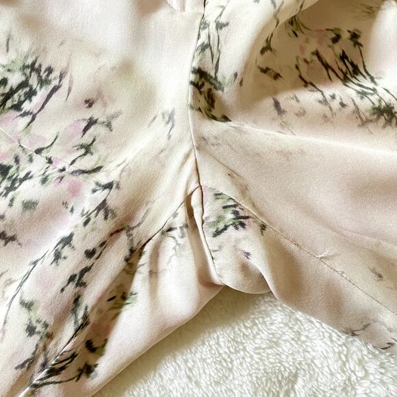 THEORY 100% Silk Ivory Floral Relaxed Chino Tapered Pleat Pants Spring Size 6 - Picture 11 of 13